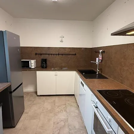 Appartement Modern & Cozy With Fireplace & Balcony *